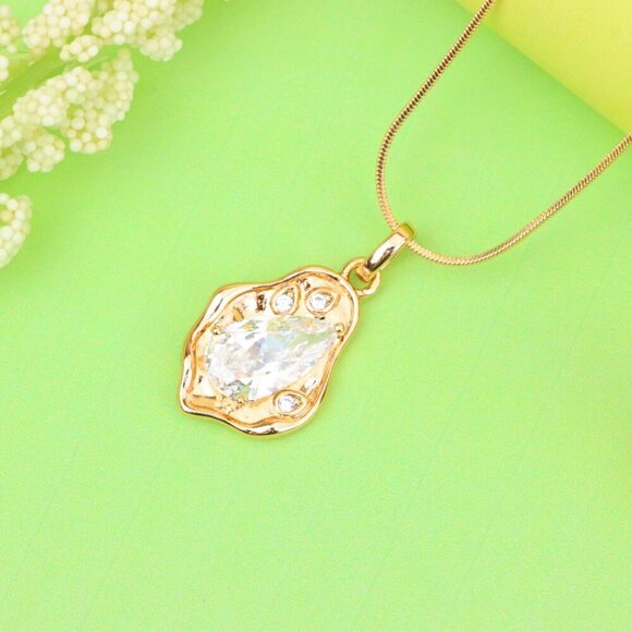 "Elegant White Teardrop Pendant in Gold Plated Artistic Frame, XPPT1731 - Picture 11 of 13